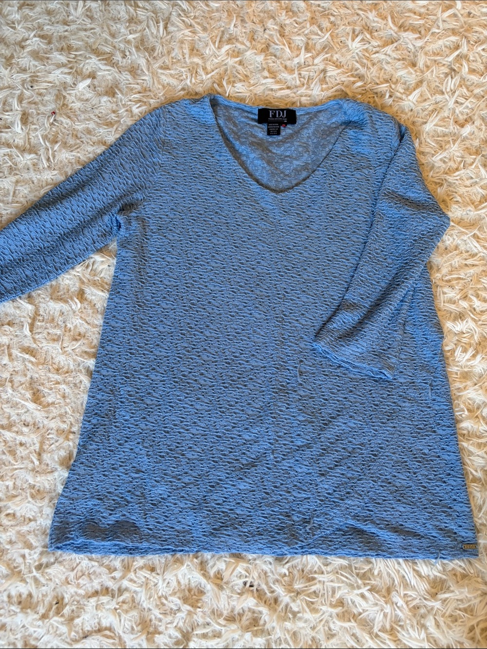 FDJ V-Neck Textured Tunic Top in Light Blue